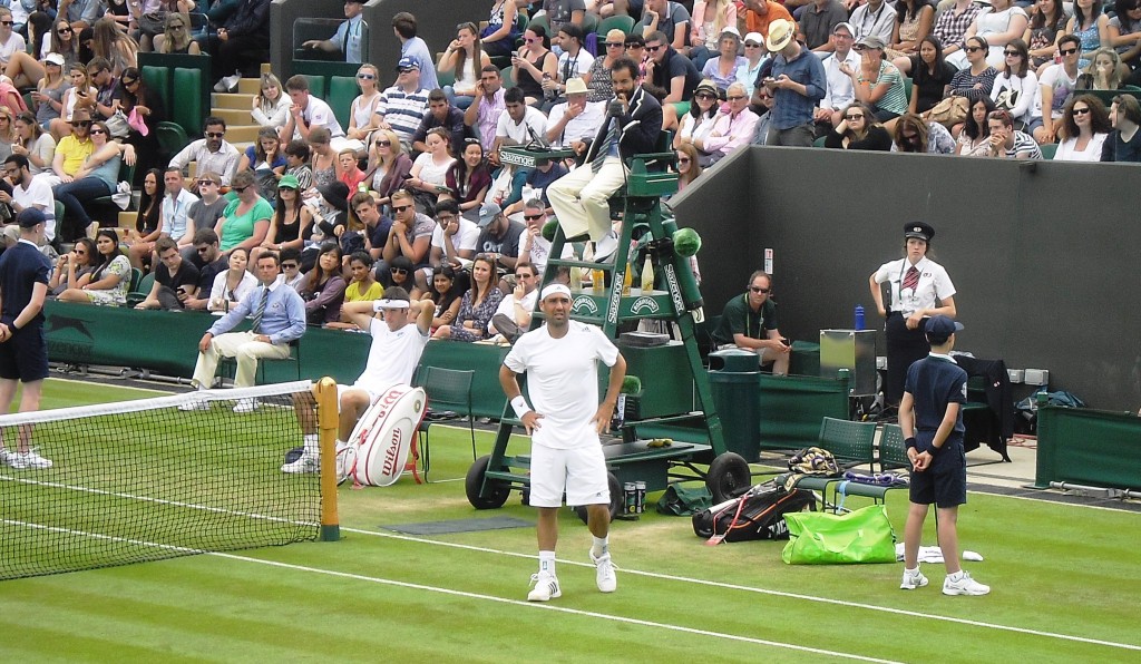 Baghdatis - Mayer Waiting